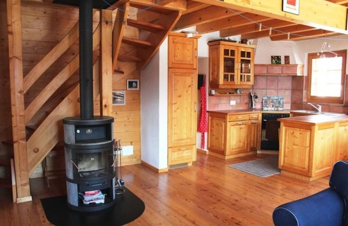 Saint-Luc Ski Chalet | Charming chalet for 8 people with a large terrace and a balcony with garden furniture.Interior : app