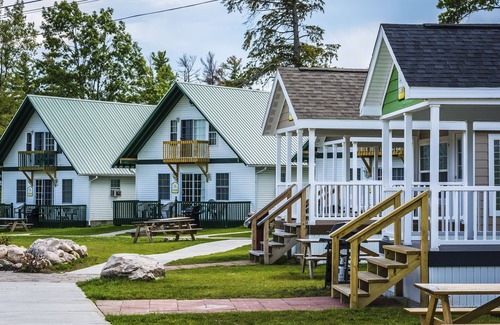 Alexandria Bay Ski Chalet | Charming Chalets at Swan Bay Resort: Your Perfect 1000 Islands Getaway