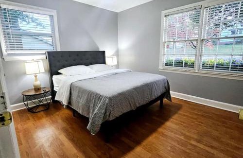 Charlotte House | Charming Charlotte city Vacation Home