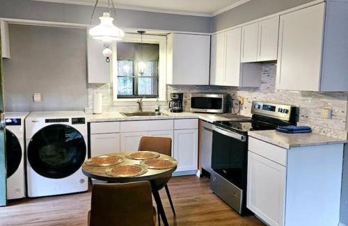 Charlotte House | Charming Charlotte city Vacation Home