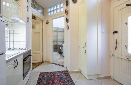 Kispest Apartment | Charming City Home