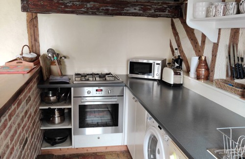 Honfleur Cottage | Charming classic country house in Honfleur, with garden, minutes from the sea.