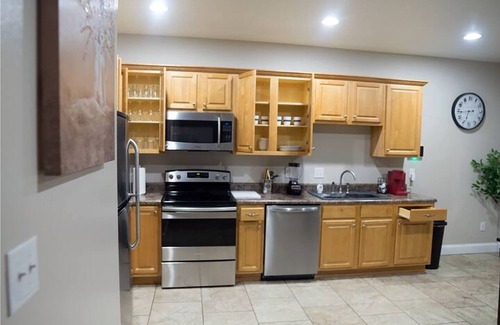 Kreole Apartment | Charming & Clean Dual Apartments in Moss Point