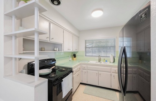 Clearwater House | Charming Coastal Haven 2-bedroom house with WiFi, AC in delightful Clearwater FL