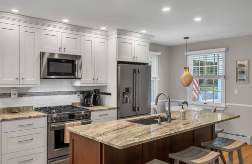 Mystic House | Charming Colonial in the Heart of Mystic