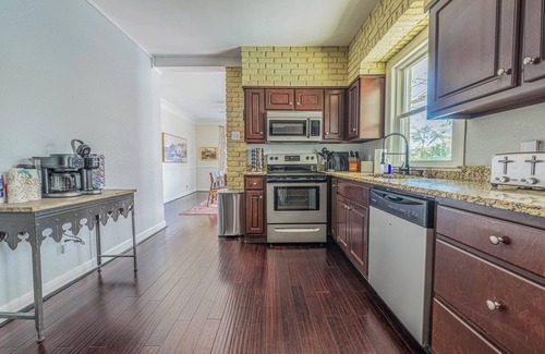 Columbus House | Charming Columbus Retreat 3BR Pool&Games