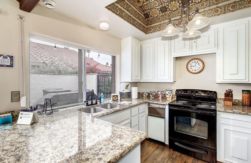South Scottsdale House | Charming! Come relax in our Amazing Retro! Old town Scottsdale Townhome