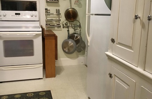 Wiscasset House | Charming, Comfortable and Convenient, near everything midcoast has to offer