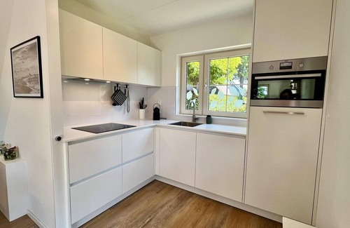 Sint Maartensvlotbrug House | Charming, completely renovated, 5-person holiday villa with 2 bathrooms and free WiFi