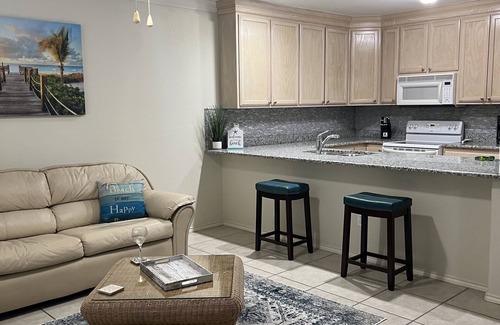 South Padre Island Condo | Charming condo just steps from the beach!