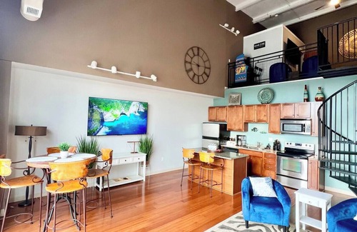 Sandusky Condo | Charming Condo Downtown By Cedar Point Sport Force