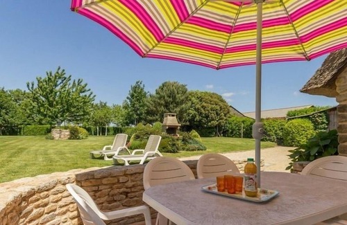 Saint-Lyphard Cottage | Charming Cottage in Brière Park with Large Garden, Terrace, and Family Amenities