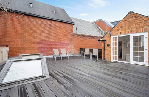 Gospel Oak Cottage | Charming Cottage Hampstead Heath