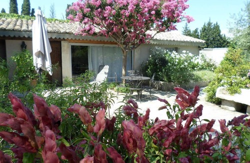 Saint-Andiol Cottage | charming cottage in the heart of Provence