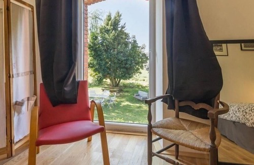 Monnieres Cottage | Charming Cottage in Vineyards - Near Nantes & Clisson - WiFi, Family-Friendly