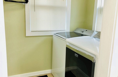 Greater Auburndale House | Charming cottage near hospitals