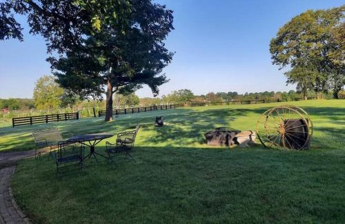 Lexington House | Charming Cottage on a City Farm!