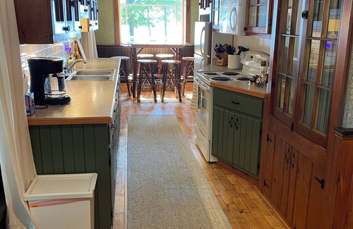 Germfask Cottage | Charming cottage on beautiful South Manistique Lake