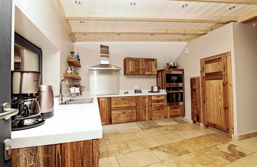Albertville Ski Chalet | Charming cottage on the heights of Albertville