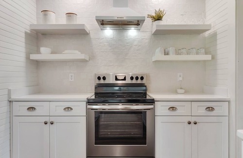 Thomasville Cottage | Charming Cottage on Historical Thomasville Estate Downtown