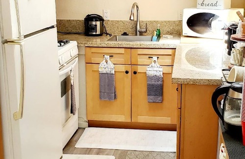 Arden-Arcade Cottage | Charming cottage - Sacramento Oasis