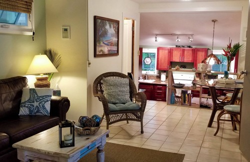 Lanikai Cottage | Charming cottage steps from Lanikai Beach