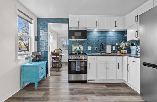 Machesney Park Cottage | Charming Cottage