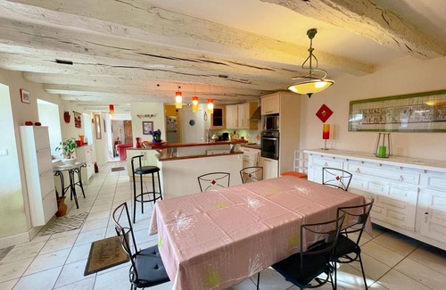 Fondettes Cottage | Charming Cottage with Garden, Near Loire Castles and Tours City Center