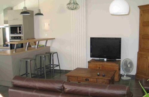 Bourrou Cottage | Charming cottage with pool