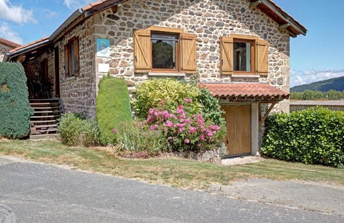 Sauvain Cottage | Charming Cottage with Spa, Fireplace, and Country Games in Scenic Sauvain, France