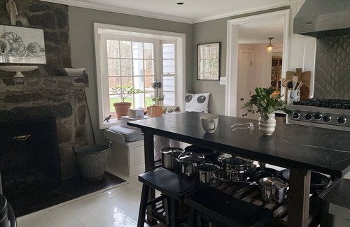 Weston House | Charming Country Getaway on Stillwater Pond
