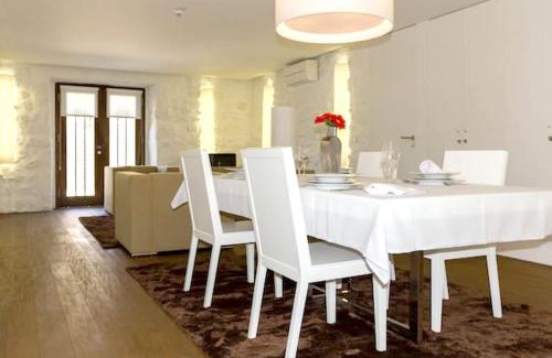 Riba de Mouro House | Charming Country House in Riba de Mouro, Fireplace