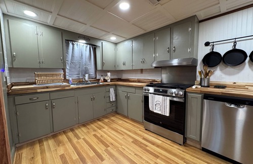 Flora House | Charming country house in Kisatchie National Forest. Hunters welcome