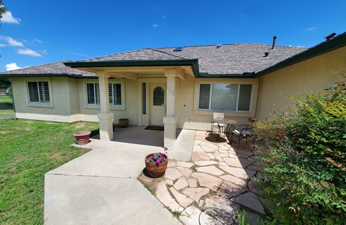 Chino Valley House | Charming Country Retreat Near Windmill House, Gunsite & Downtown Prescott.