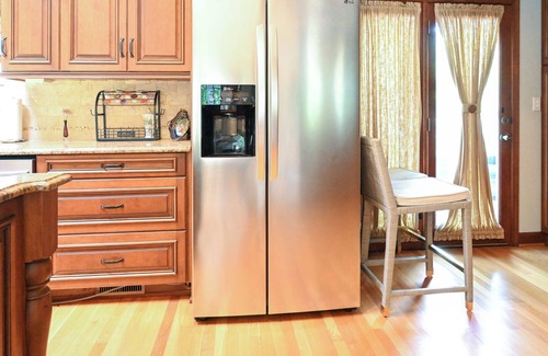 Lawrenceville House | Charming country style 3-bedroom house in fabulous Suwanee with AC, WiFi