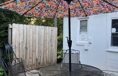 Kearneysville Cottage | Charming county cottage private secure setting. Close to Harpers Ferry