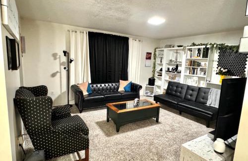 Sarasota Springs Apartment | Charming Cozy Abode