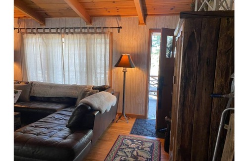 Wrightwood House | Charming&Cozy Cabin w/WiFi, Disney+nearHikingTrail