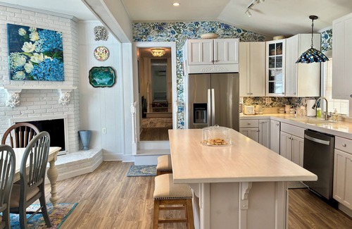 Danby Cottage | Charming Cozy Cottage with Stunning Views - Minutes from Manchester and Dorset