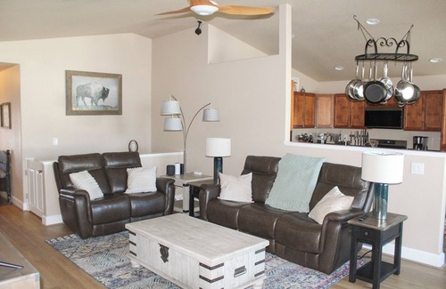Gillette House | Charming & Cozy Gillette Home