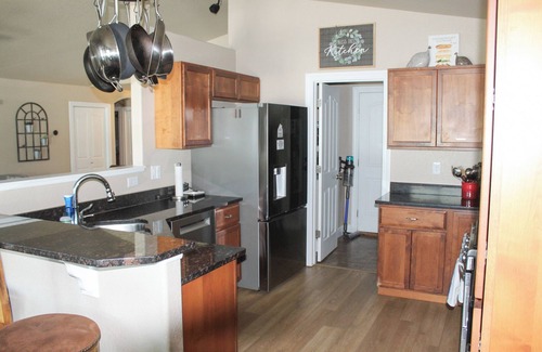 Gillette House | Charming & Cozy Gillette Home