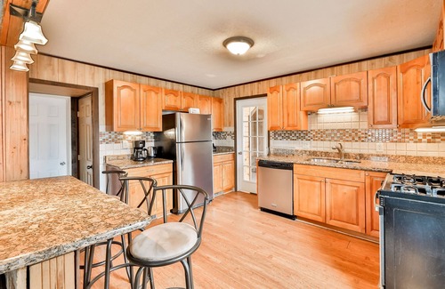 Windham House | Charming cozy retreat - minutes away from Windham