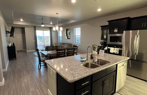 Biggs Field House | Charming, Cozy, Spacious Home in Horizon City