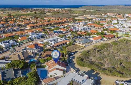 Esmeralda Apartment | Charming Cozy Studio With Patio Near the Beach