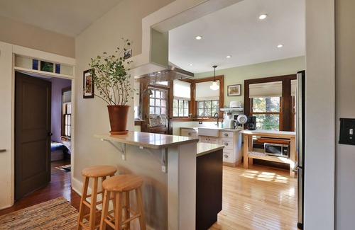 Clintonville House | Charming Crafstman home in Clintonville with fenced yard