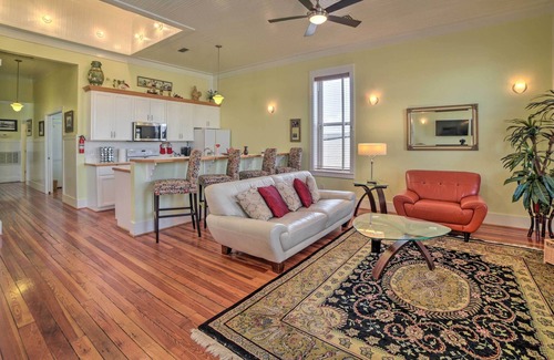 De Funiak Springs Apartment | Charming DeFuniak Apartment in Historic Dtwn!