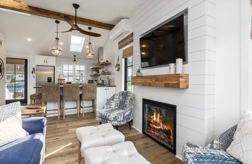 Kennebunkport House | Charming Designer Cottage on Marsh