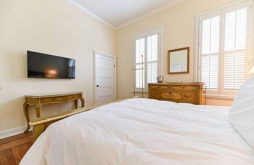Edenton Bed & Breakfast | Charming downtown Edenton location with homemade breakfast daily
