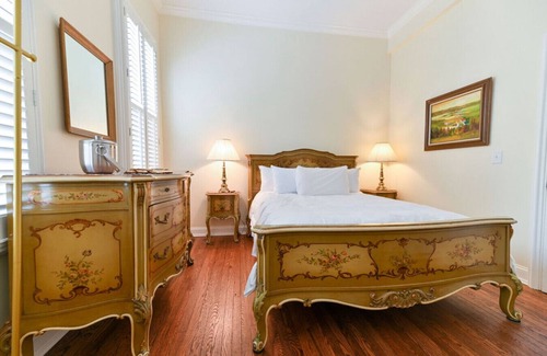 Edenton Bed & Breakfast | Charming downtown Edenton location with homemade breakfast daily