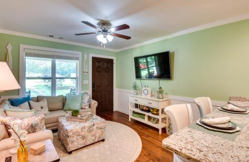 Watkinsville House | Charming Duplex 12 Mi to UGA and Sanford Stadium!